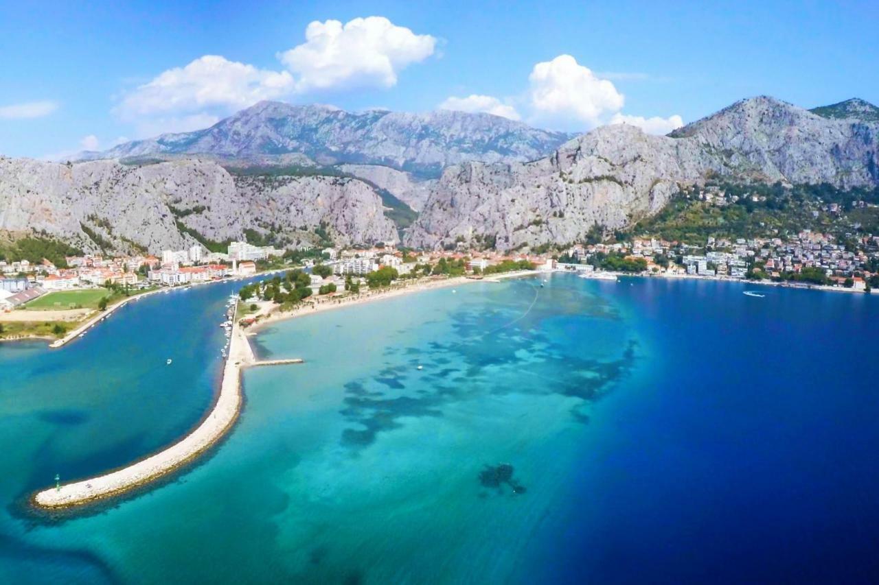 Big And Spacious Apartment In The Heart Of Omiš Exterior foto